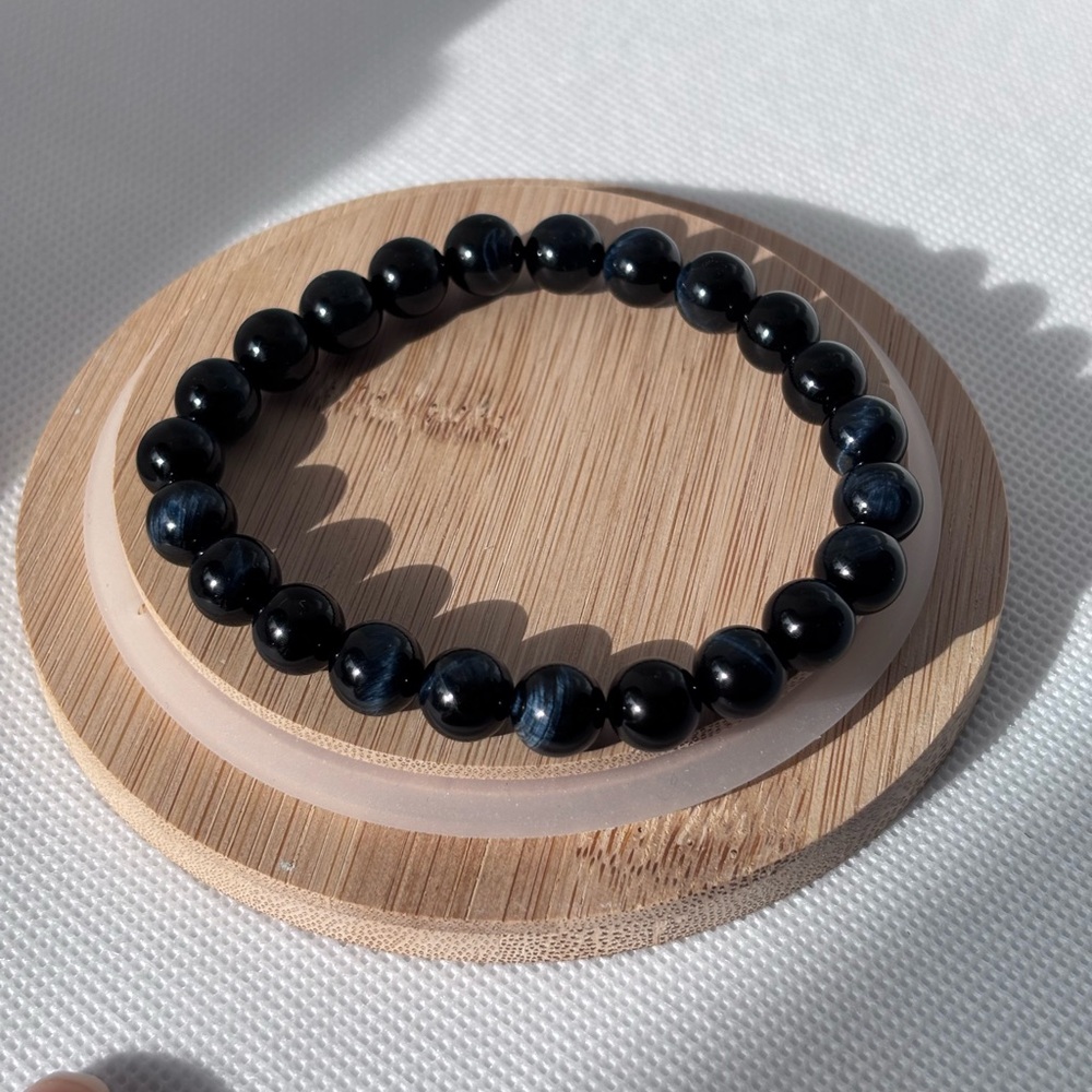 Blue tiger eye stretch bracelet